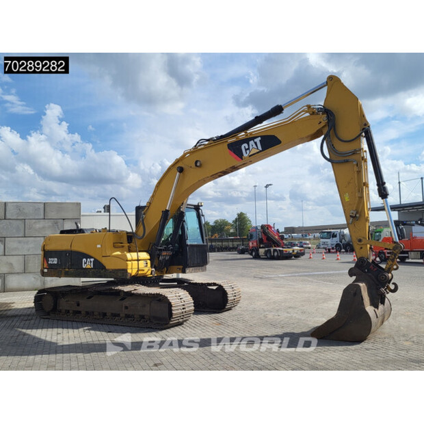 2011 Caterpillar 323DL-42198576