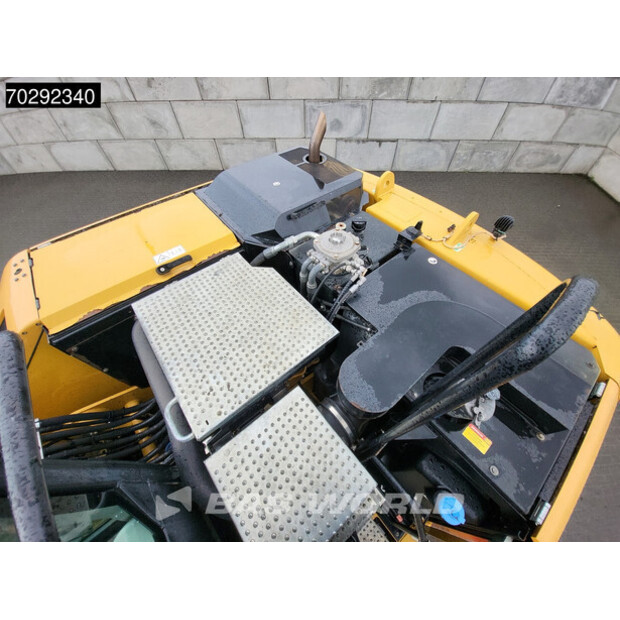 2015 كاتربيلر M318F-42198638