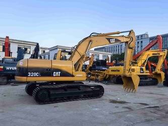 صورة ل حفارات مجنزرة 2020 كاتربيلر 320CL