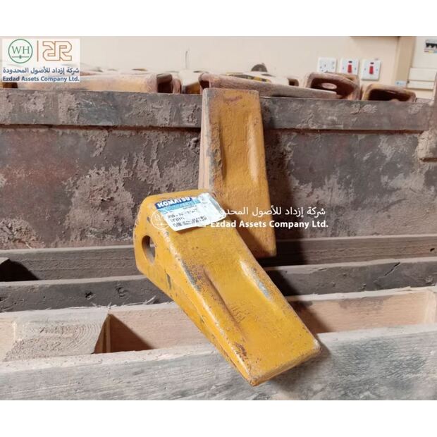 Teeth & Pins for Komatsu PC200 Excavator-42199434