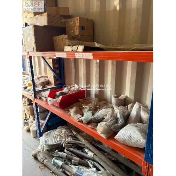Assorted Komatsu WD600 Wheeled Dozer Parts-42199441