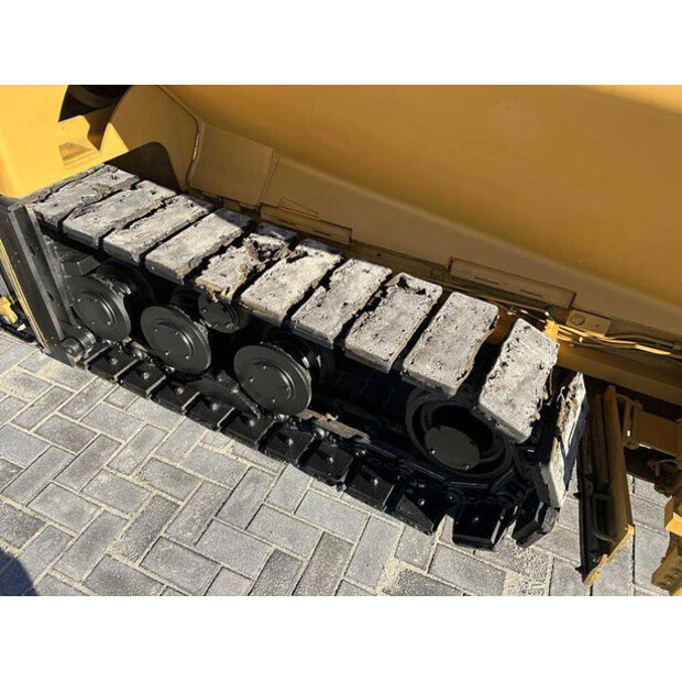 2011 Caterpillar AP655D-42199537