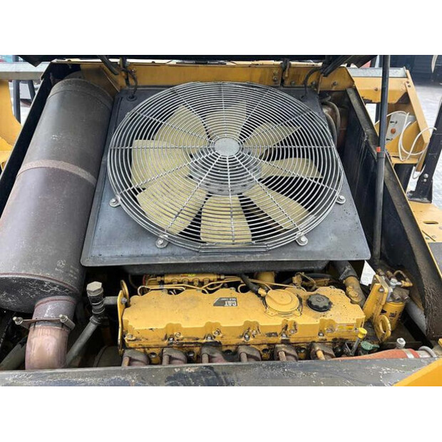 2011 Caterpillar AP655D-42199586
