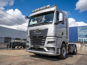 صورة ل رؤوس شاحنات 2020 مان TGX 18.510