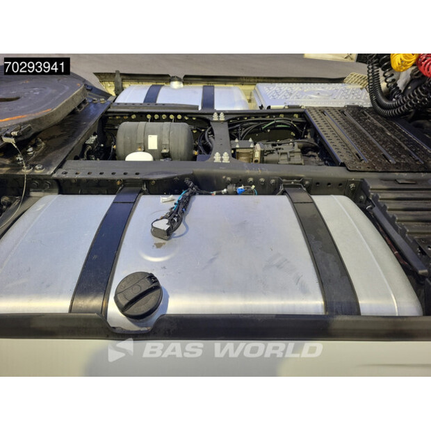 2022 Ford F-Max 500-42200163