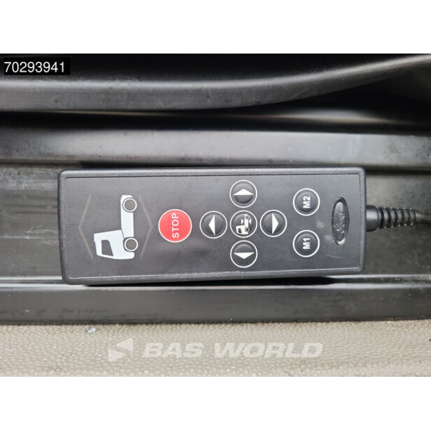 2022 Ford F-Max 500-42200176