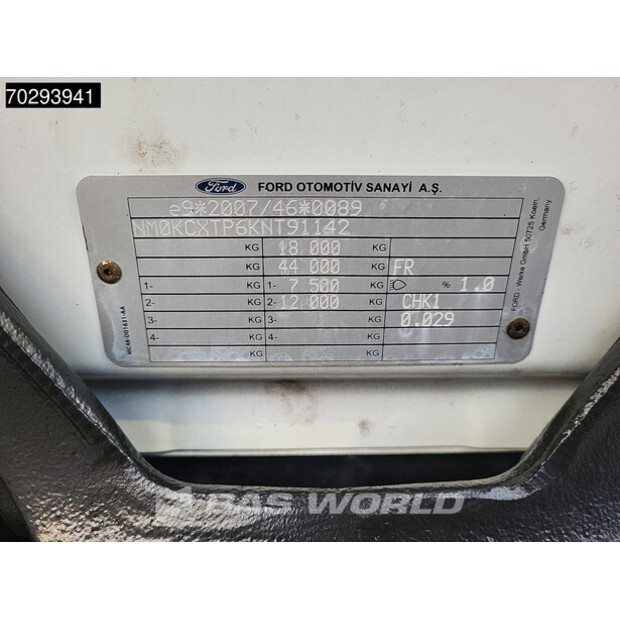 2022 Ford F-Max 500-42200182