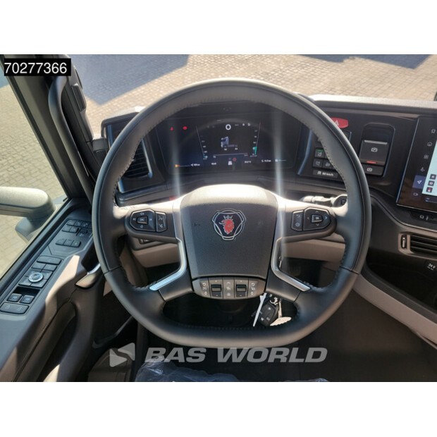 2025 Scania S560-42200241