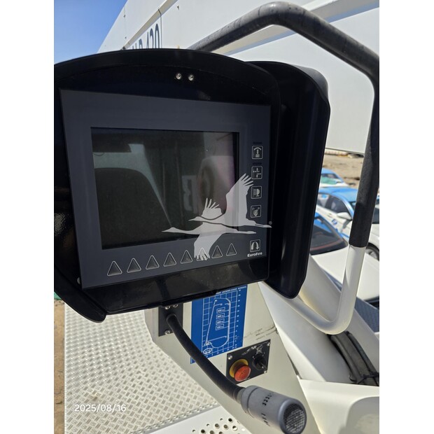 2011 مرسيدس بنز ACTROS 4140-42211436