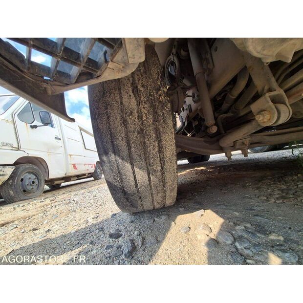 2011 رينو Midlum-42213712