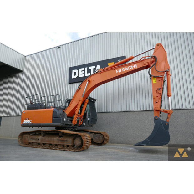 2019 Hitachi ZX300LC-6-42214701