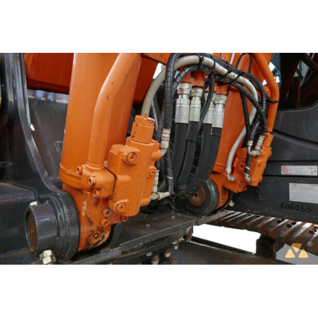 2019 Hitachi ZX300LC-6-42214707