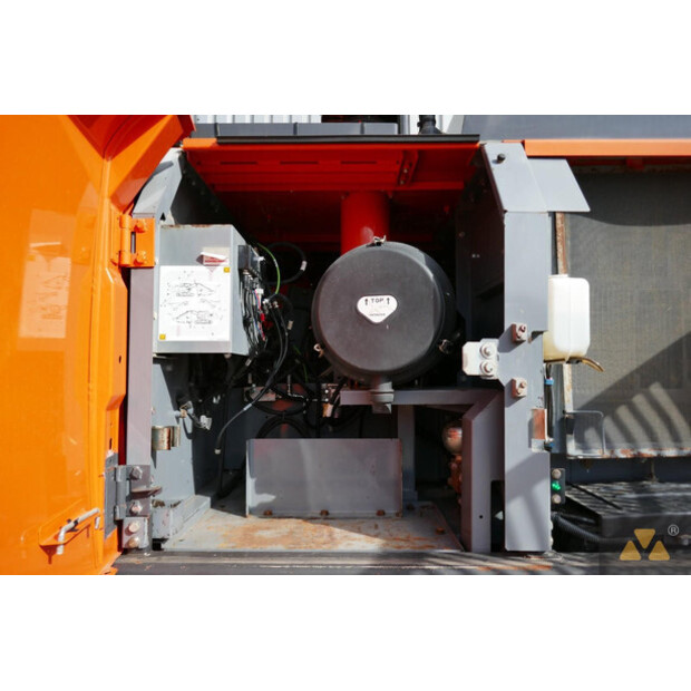 2019 Hitachi ZX300LC-6-42214716