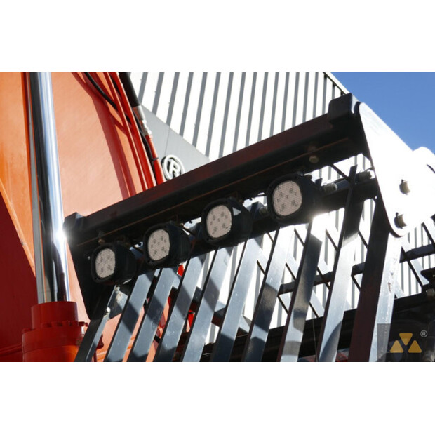 2019 Hitachi ZX300LC-6-42214747