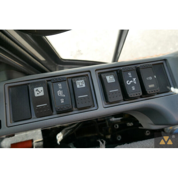 2019 Hitachi ZX300LC-6-42214785