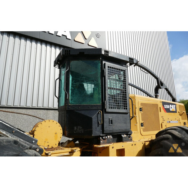2018 Caterpillar 525D-42214859