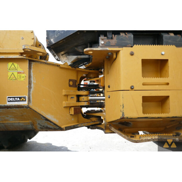 2018 Caterpillar 525D-42214878