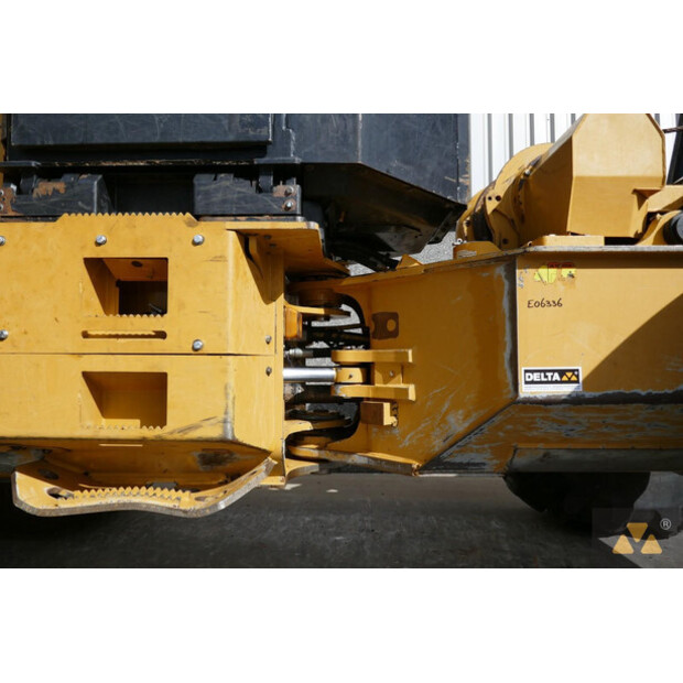 2018 Caterpillar 525D-42214880