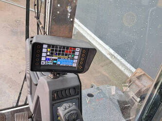 2017-fuchs-mhl350f-1316007-42215331