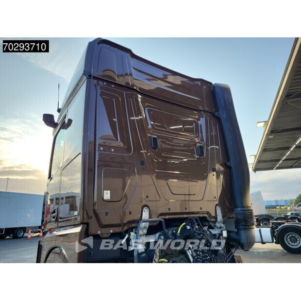 2023 Mercedes-Benz Actros 1848-42216464