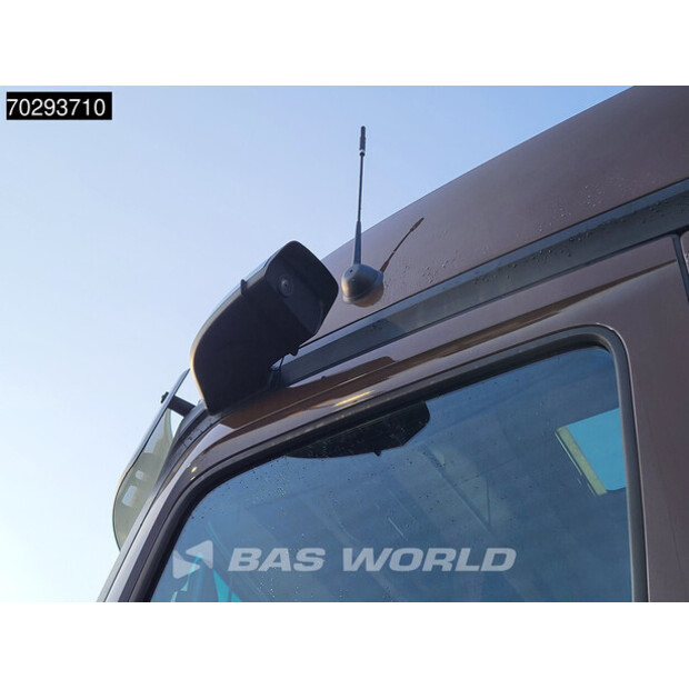 2023 Mercedes-Benz Actros 1848-42216465