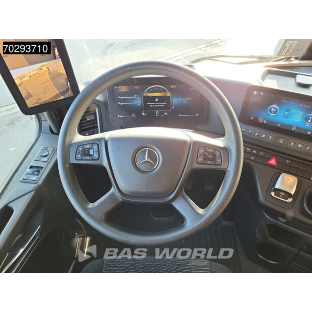 2023 Mercedes-Benz Actros 1848-42216471