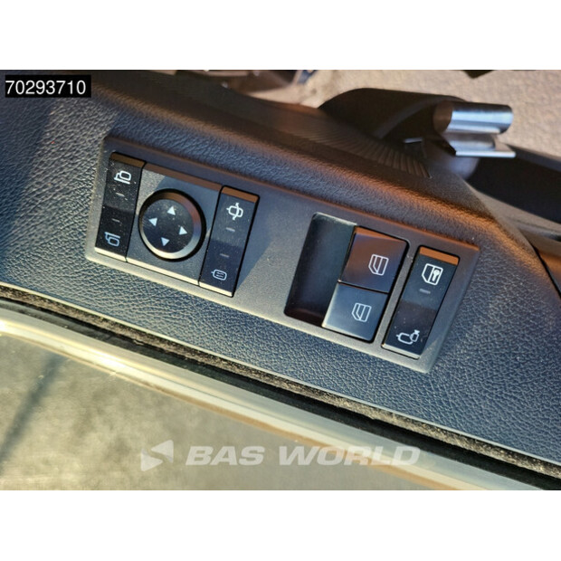 2023 Mercedes-Benz Actros 1848-42216473