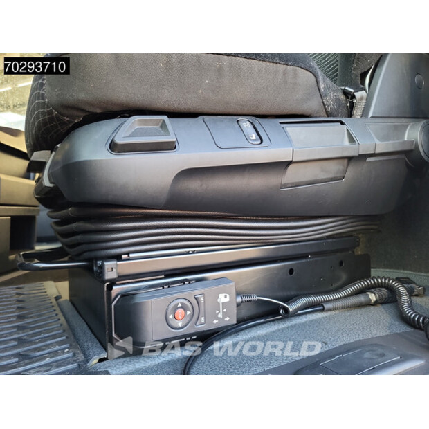 2023 Mercedes-Benz Actros 1848-42216486