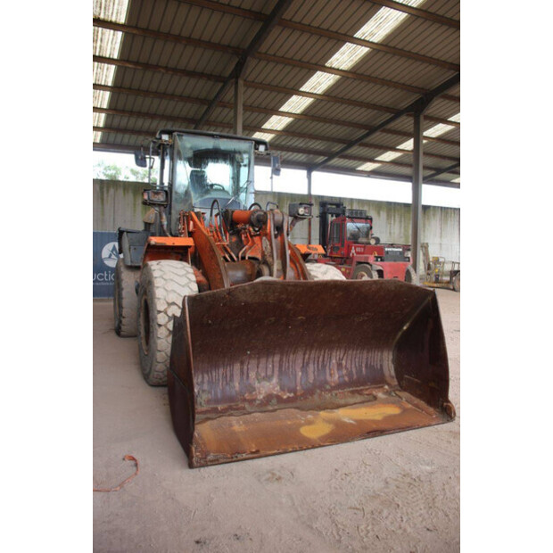 2008 Hitachi ZW180-42217136