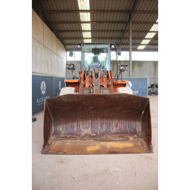 2008 Hitachi ZW180-42217137