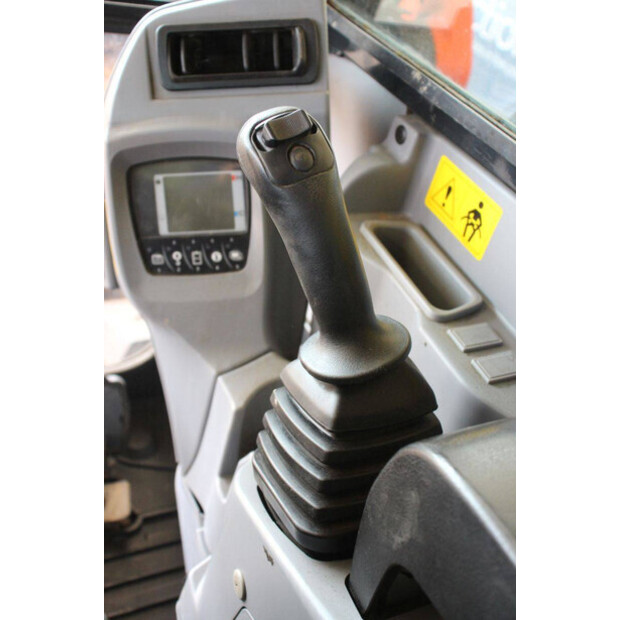 2016 KUBOTA KX080-4-42217360