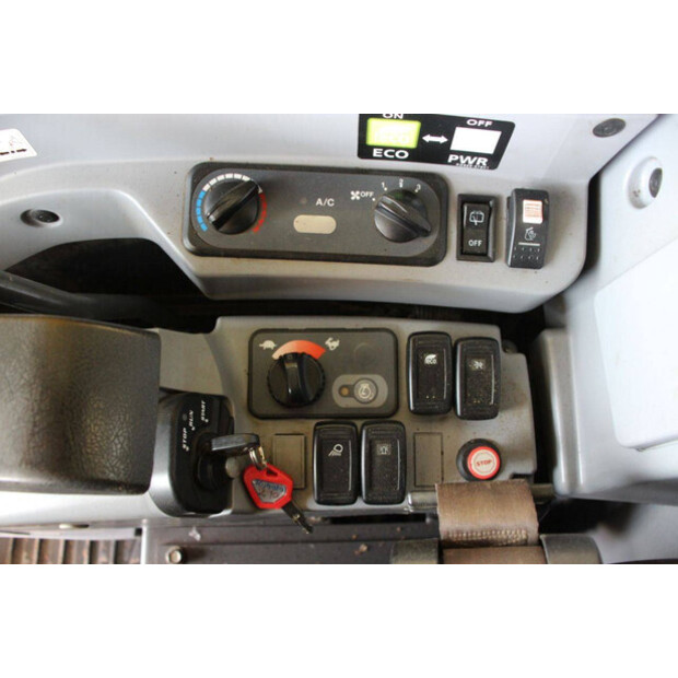 2016 KUBOTA KX080-4-42217362