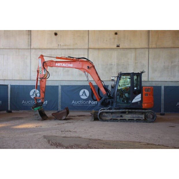 2016 Hitachi ZX85USB-5A-42217622