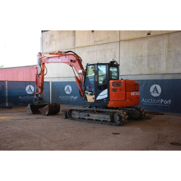 2016 Hitachi ZX85USB-5A-42217623