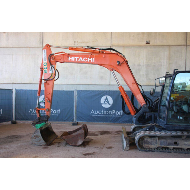2016 Hitachi ZX85USB-5A-42217629