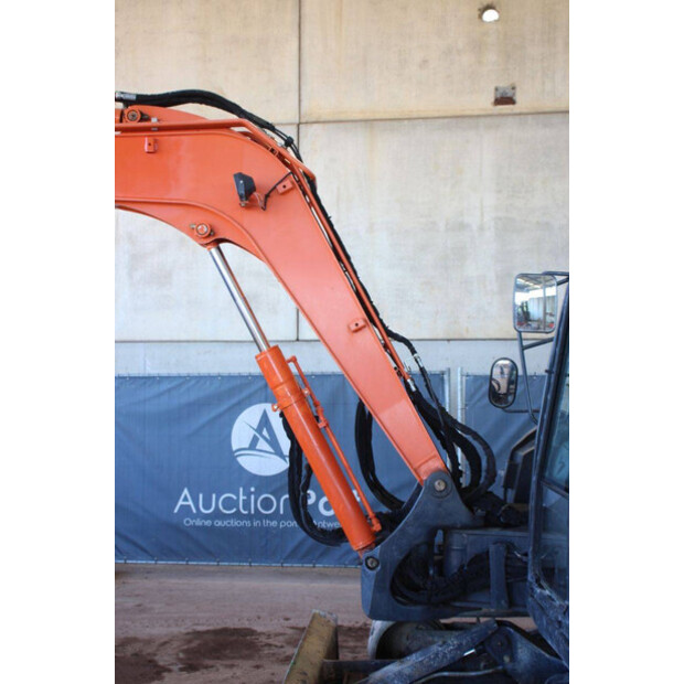 2016 Hitachi ZX85USB-5A-42217632
