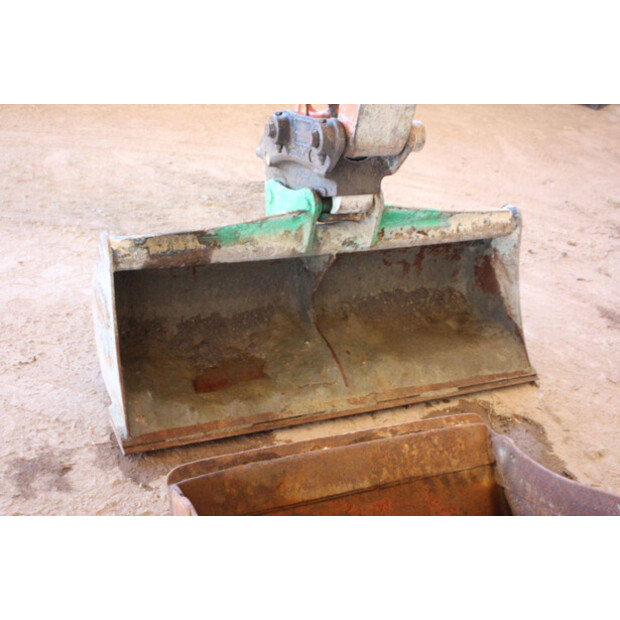 2016 Hitachi ZX85USB-5A-42217633