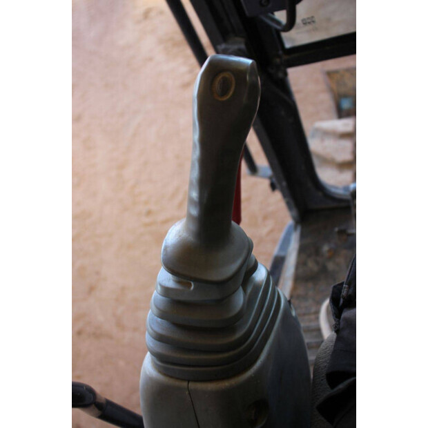 2016 Hitachi ZX85USB-5A-42217658