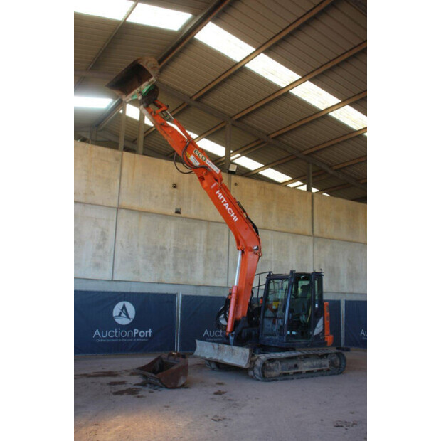 2016 Hitachi ZX85USB-5A-42217659