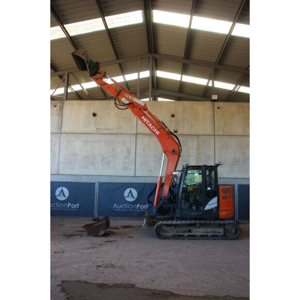 2016 Hitachi ZX85USB-5A-42217661