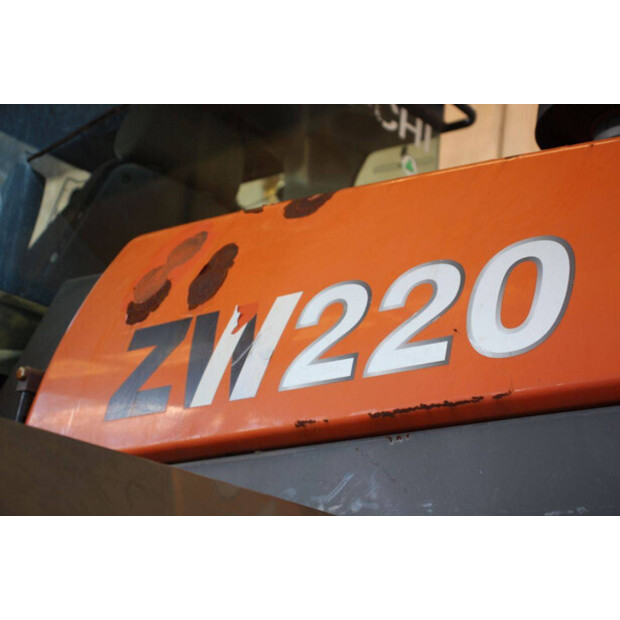 2006 هيتاشى ZW220-42217879