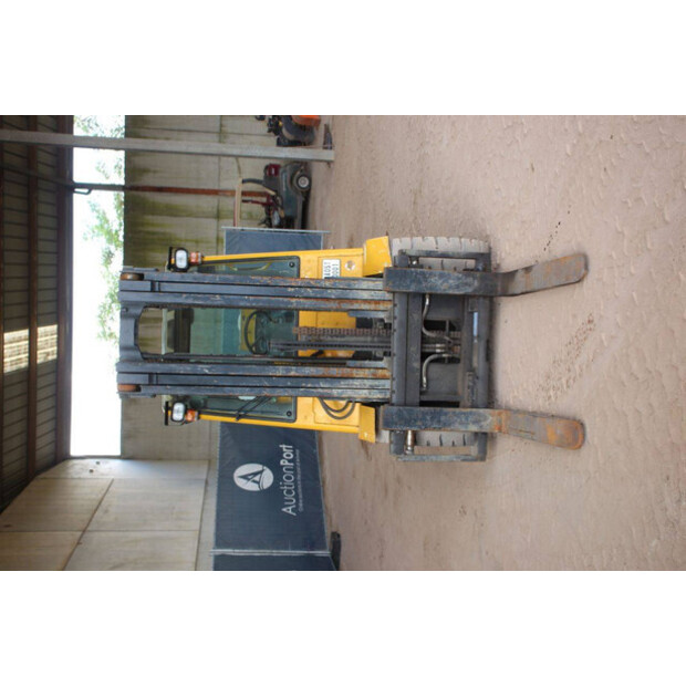 2005 Hyster H5.50XM-42218037
