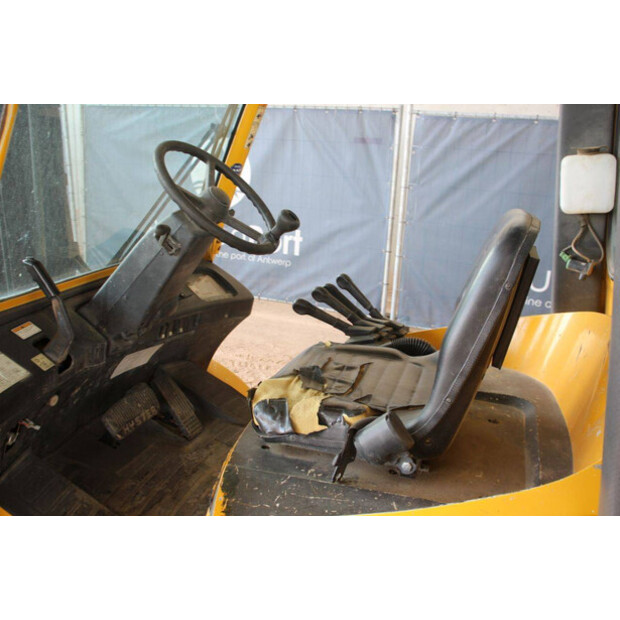 2005 Hyster H5.50XM-42218049