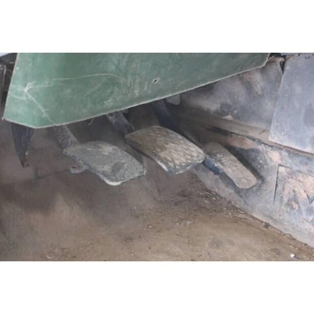 1999 ميرلو P 28.7-EVT-42218815