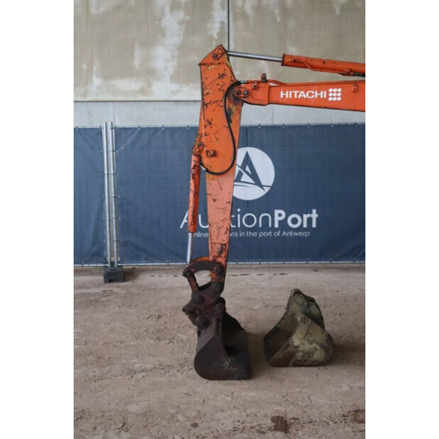 2001 Hitachi EX30-2-42218850