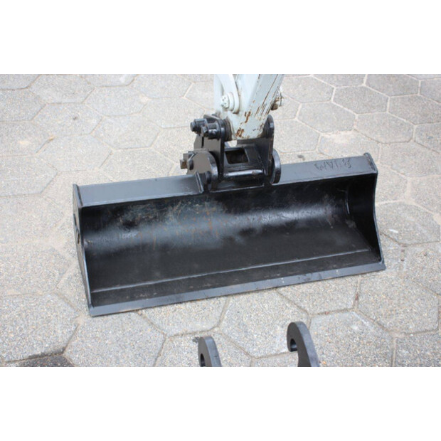 2024 TAKEUCHI TB216-42219483