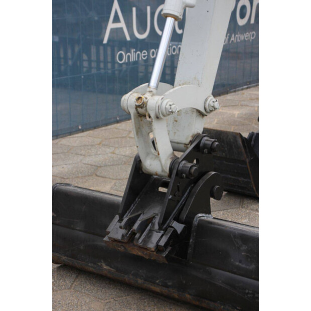 2024 TAKEUCHI TB216-42219485