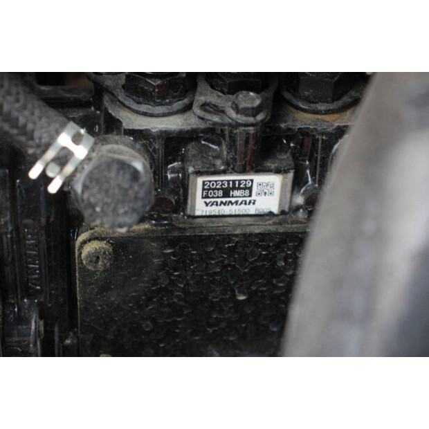 2024 TAKEUCHI TB216-42219496