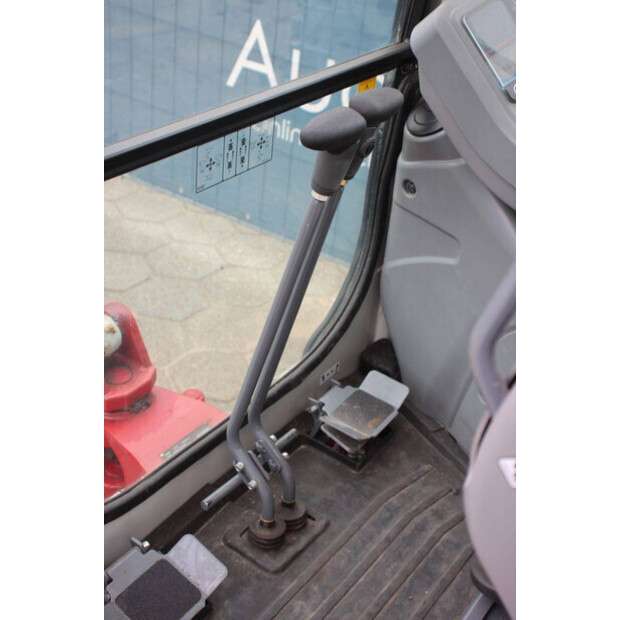 2024 TAKEUCHI TB216-42219499