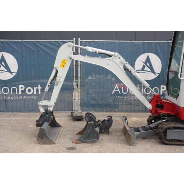 2024 TAKEUCHI TB216-42219520